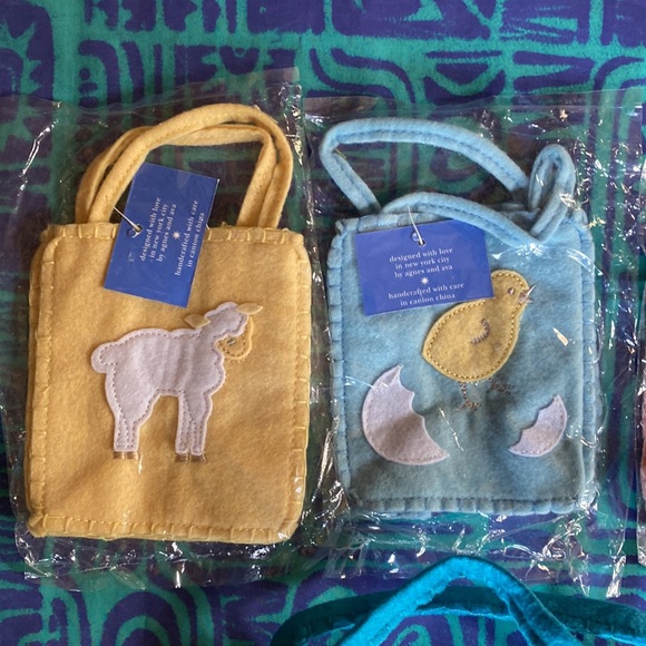 Easter Gift Bag Assortment 6 Brand New Bags, Groovy Holidays Cute Felt Designs - Picture 2 of 12